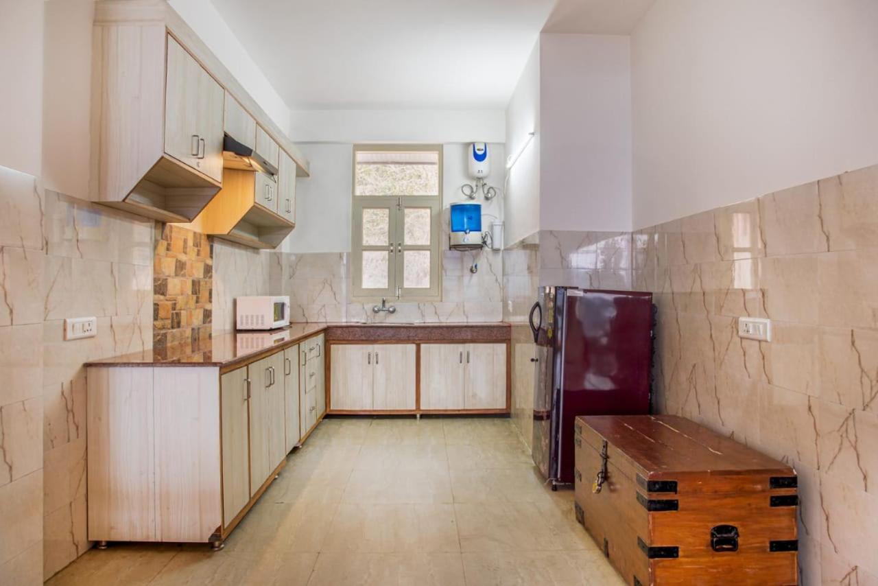 The Western Heights: Peaceful Family Apartments with Private Balconies Kasauli Exterior photo