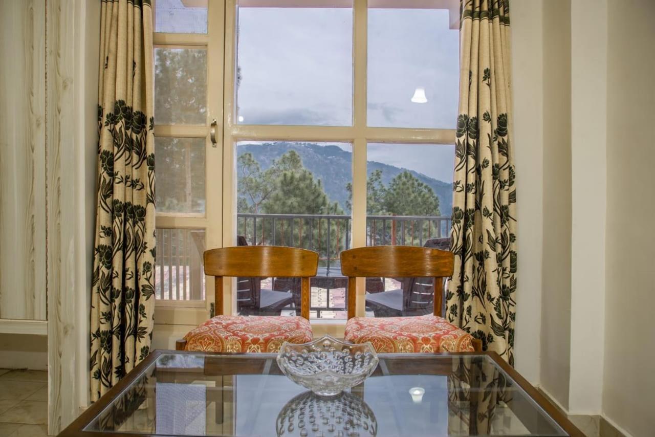 The Western Heights: Peaceful Family Apartments with Private Balconies Kasauli Exterior photo